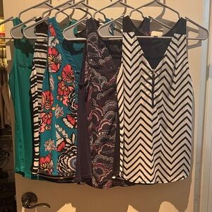 BUNDLE EXPRESS Chevron Zip-Front Tank Top -